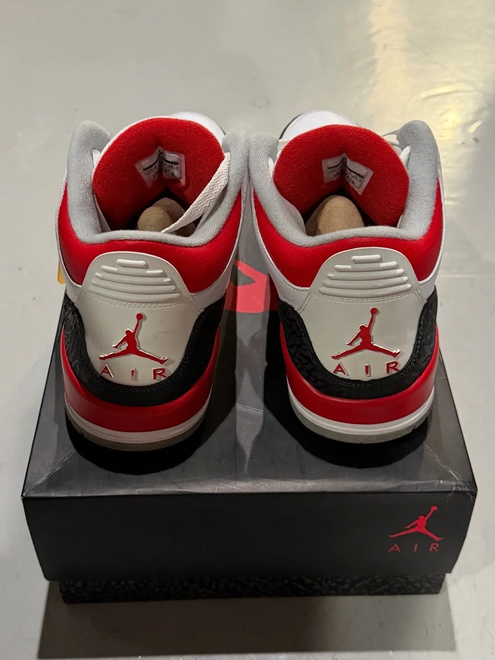 Nike Jordan 3 Retro Men’s Sneakers - White/ Fire Red/Black